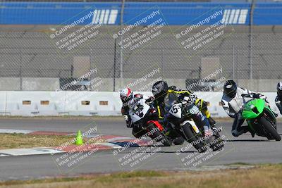 media/Nov-26-2022-Fastrack Riders (Sat) [[b001e85eef]]/Level 2/Session 3 Outside Turn 9/